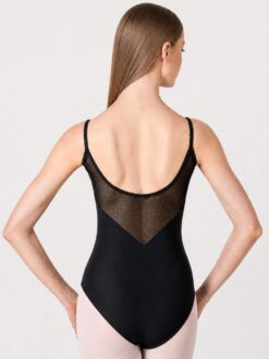 balletpakje inkopen groothandel dancer dancewear - La Danza - achterzijde op danseres