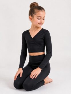 balletvestje-zwart-voor-kinderen-luxor-op-model