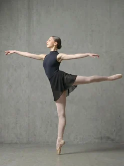 dancer dancewear balletrokje in zwart - symfonia- sfeerfoto