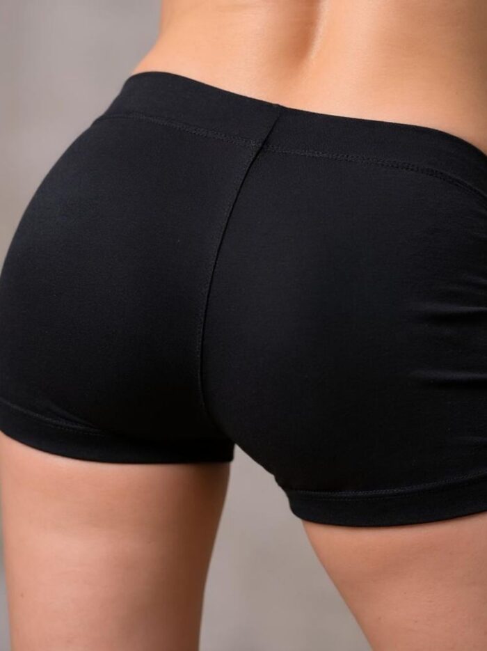 hotpants ballet zwart achterkant model