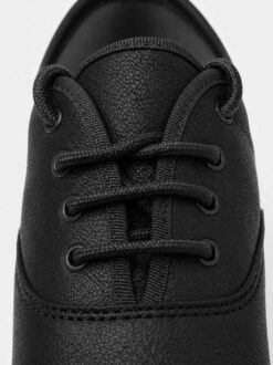 jazzschoenen-van-leer-in-zwart-oxford-detail