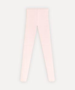 roze balletpanty met voet flatlay