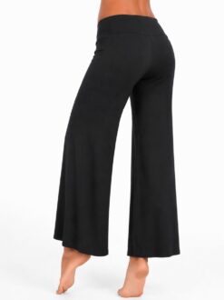 yantra pants op model zijkant