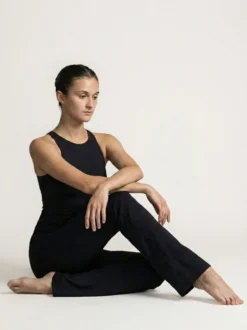 zwarte jazzbroek voor dans - fame - op zittend model